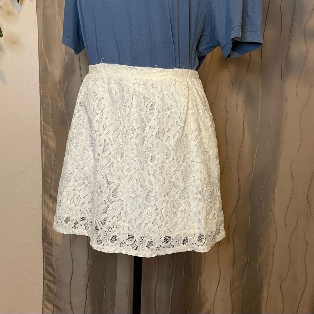 BCBGeneration White Lace Mini Skirt - Picture 3 of 13